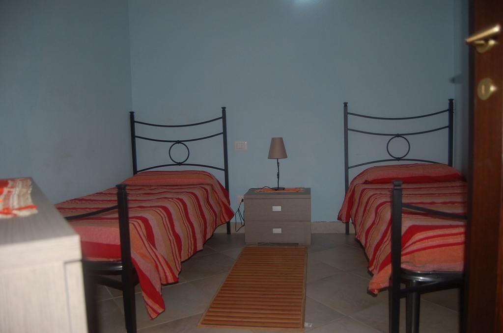Ferienwohnung Relax Al Mare Olbia Zimmer foto