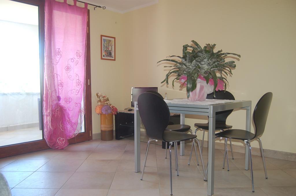 Ferienwohnung Relax Al Mare Olbia Zimmer foto